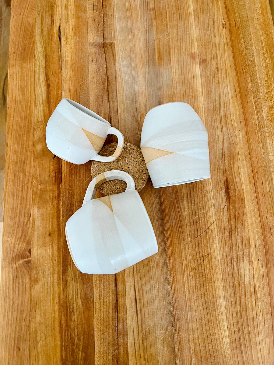 Criss-Cross Coffee Mug: WHITE