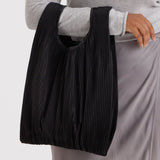 Pleated Baggu (Black)