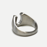 Horseshoe Ring: 8