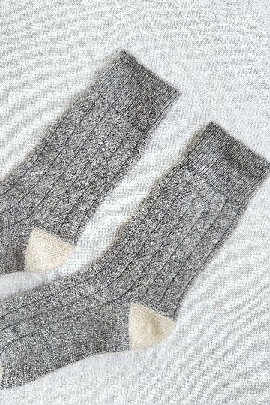 Classic Cashmere Socks: Grey Melange