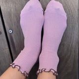 The Petite Ruffled Modal Socks (Lilac/Brown)