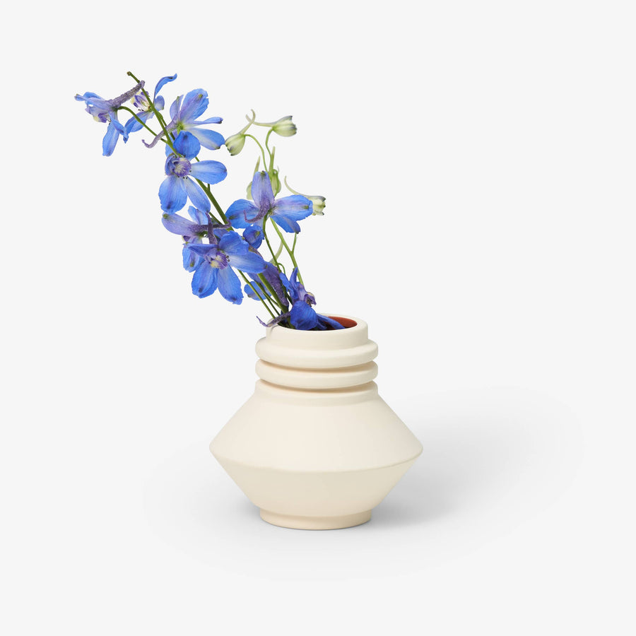 Strata Vase: Cream