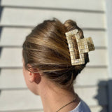 Perfect Daily Acetate Claw Hair Clip | Eco-Friendly: Seashell